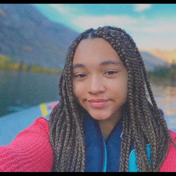 Meet your Posher, Jaela - Picture 1 of 1